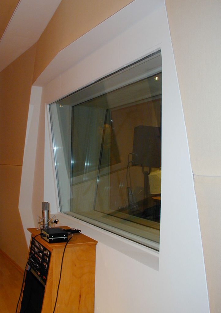 F-FACTOR - recording studio - recording room