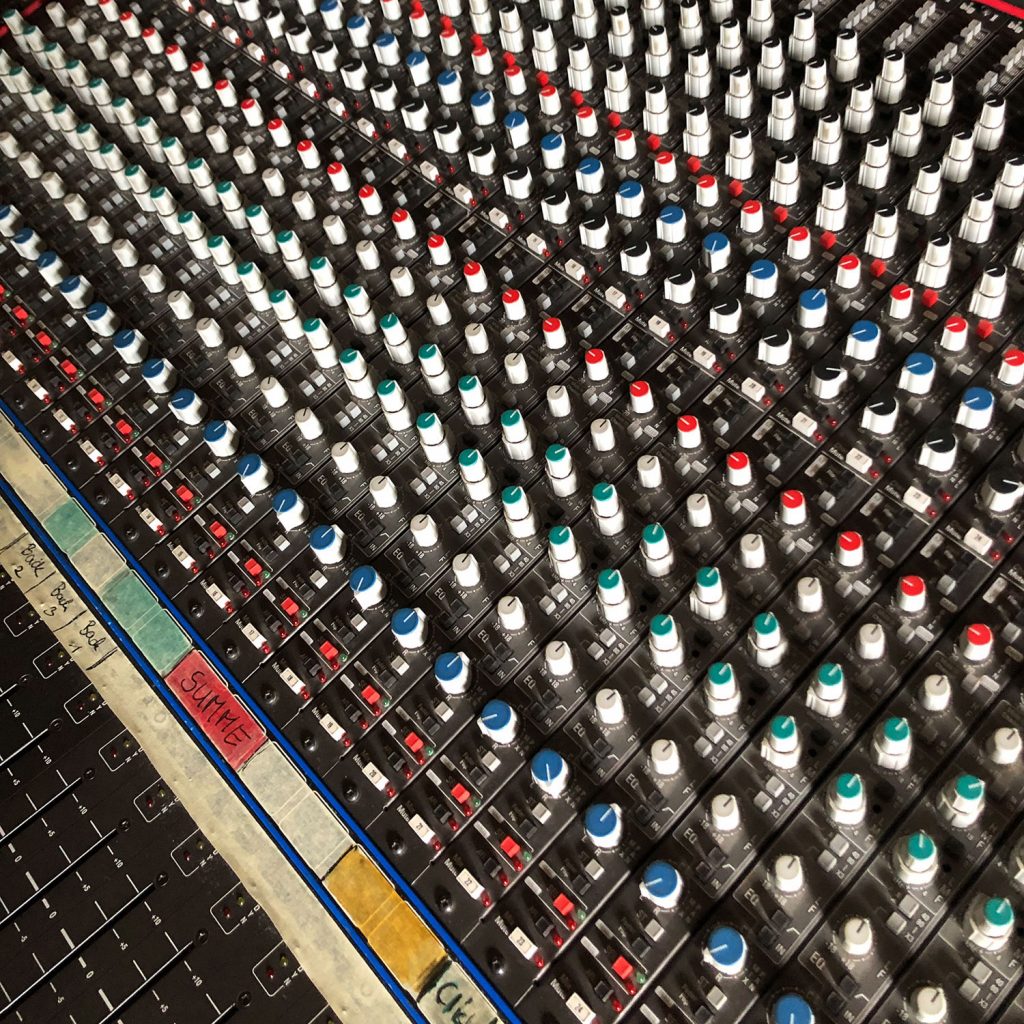 F-FACTOR - recording studio - mixing console
